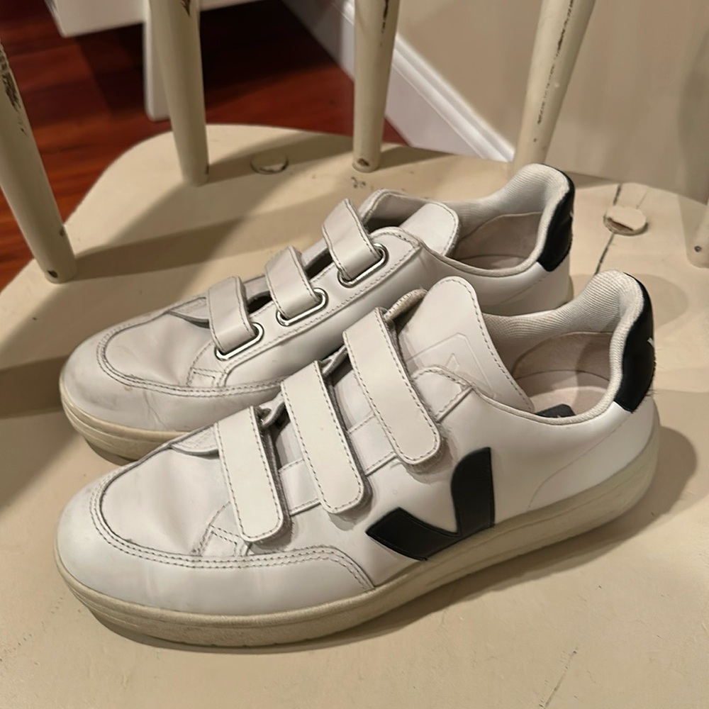 Veja V-Lock 3 strap Sneakers